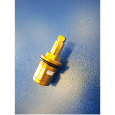 Кран-букса 1/2" 7х7кв. (керамика) доп.резьба АК-07 Кран-букса 1/2" 7х7кв. (керамика) доп.резьба АК-07