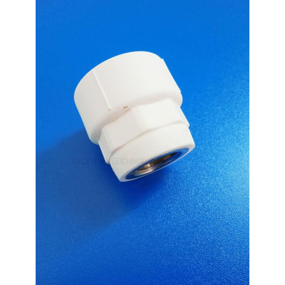 Муфта PPR (полипропилен) 32-1/2"вр